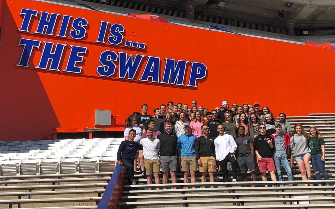 UNI students help spread the word about the new SALT ministry at the University of Florida